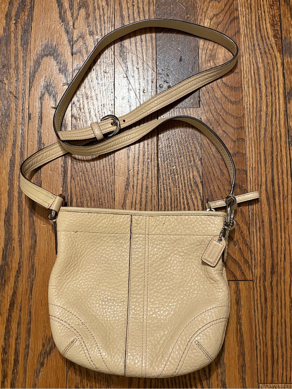 coach bag cream pebbled crossbody